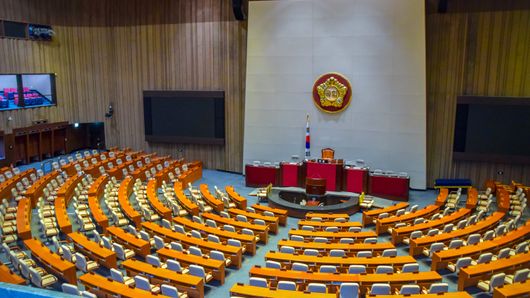 South Korea’s stock market and currency hit as political turmoil continues South Korea’s stock market and currency hit as political turmoil continues