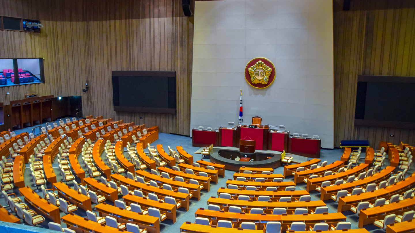 South Korea’s stock market and currency hit as political turmoil continues South Korea’s stock market and currency hit as political turmoil continues