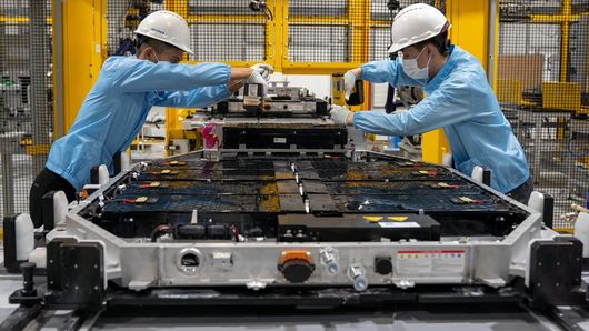 Sustainable loan puts electric vehicle start-up on road to success Sustainable loan puts electric vehicle start-up on road to success