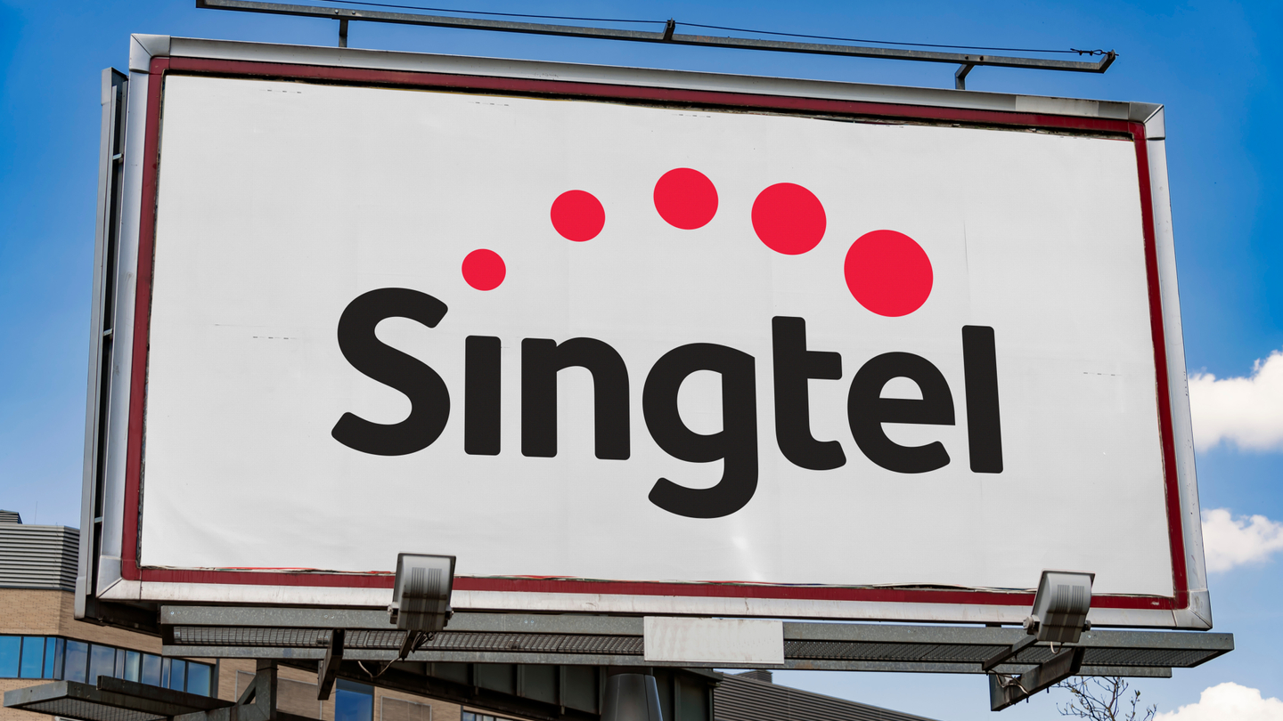 Singtel's data centre subsidiaries agree $400m green loan Singtel's data centre subsidiaries agree $400m green loan