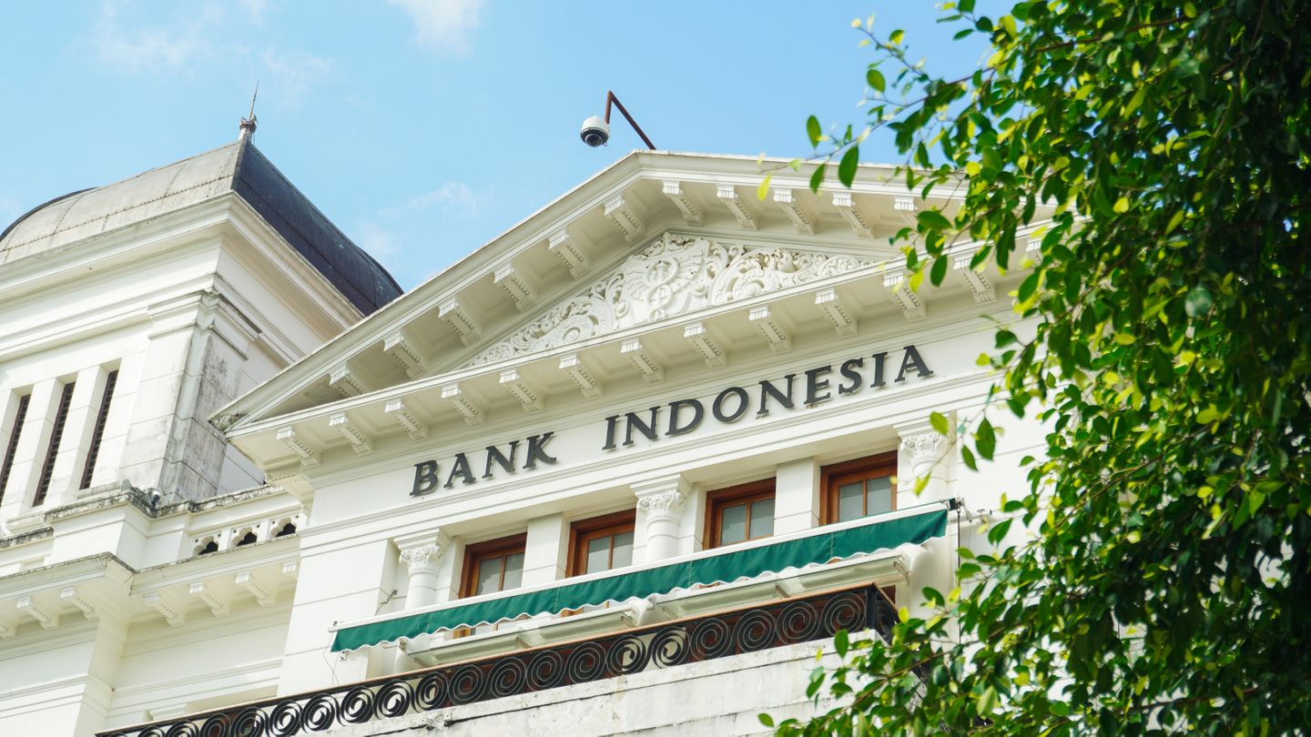 Bank Indonesia intervenes as rupiah hits record low; Q1 GDP grows 5.6% Bank Indonesia intervenes as rupiah hits record low; Q1 GDP grows 5.6%