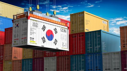 K-SURE and Trafigura agree $200m partnership to boost Korean exports K-SURE and Trafigura agree $200m partnership to boost Korean exports