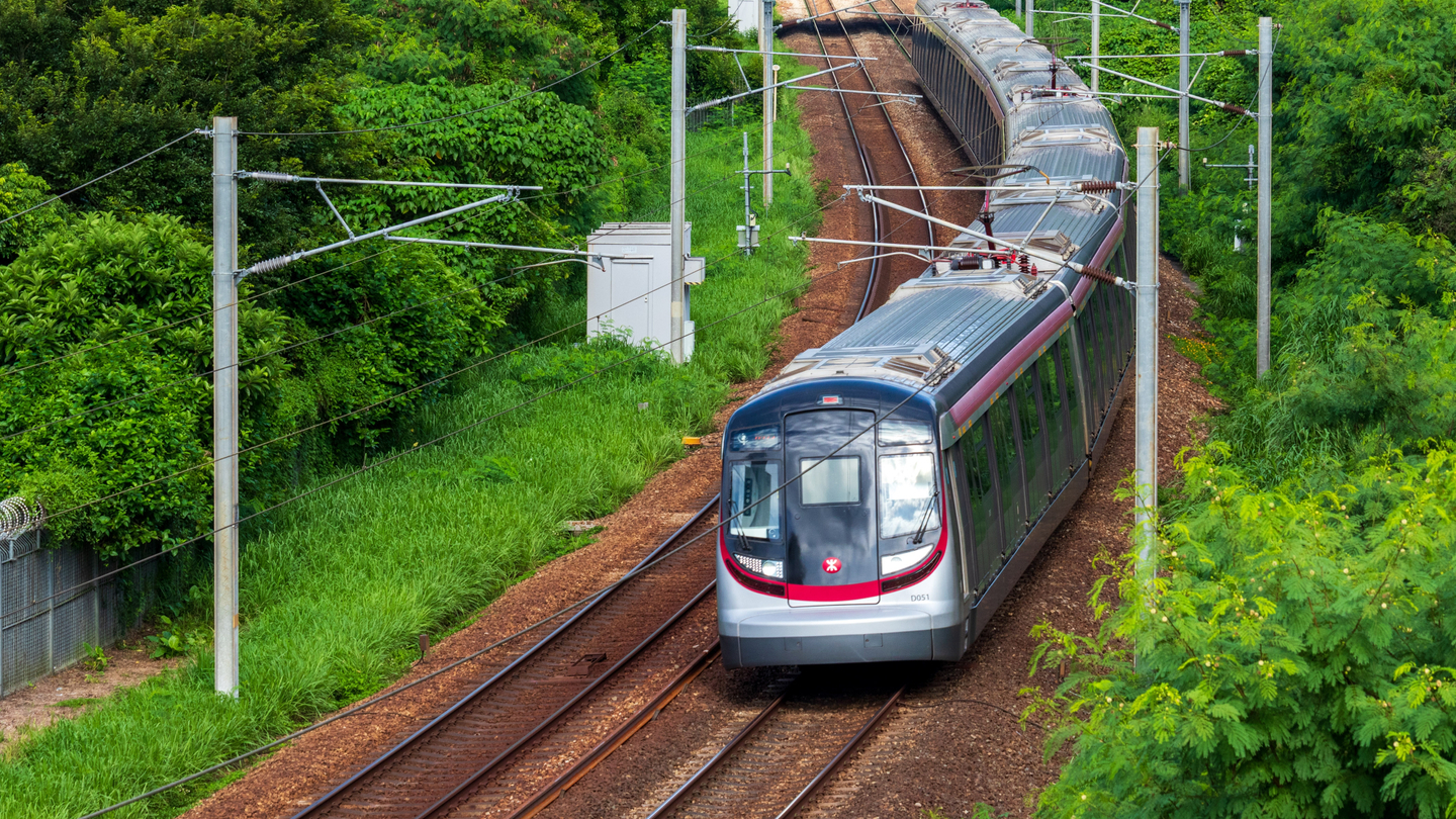 MTR prices HK$18.8bn green public bond MTR prices HK$18.8bn green public bond