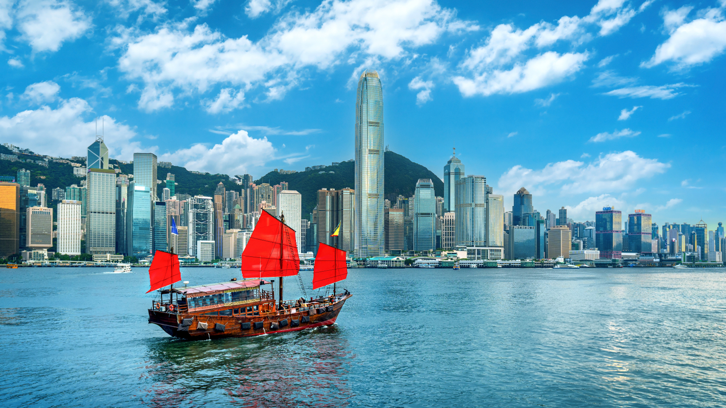 Hong Kong attracts almost 10,000 foreign firms as tourism rebounds Hong Kong attracts almost 10,000 foreign firms as tourism rebounds