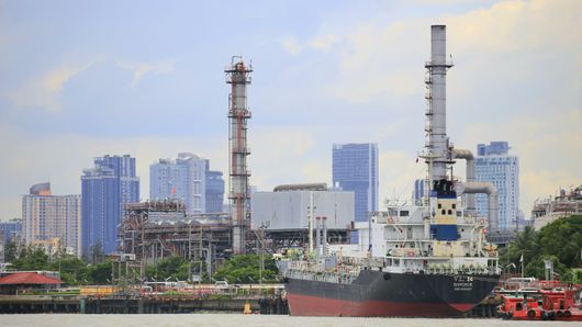 Middle East firms seek to support clients, staff amid Iran war; oil, gas prices spike Middle East firms seek to support clients, staff amid Iran war; oil, gas prices spike