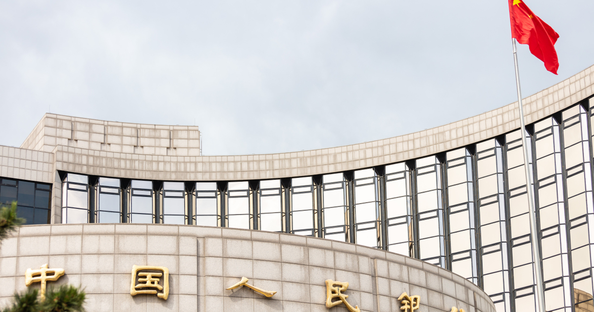 China lowers rates as economy hit by tariffs